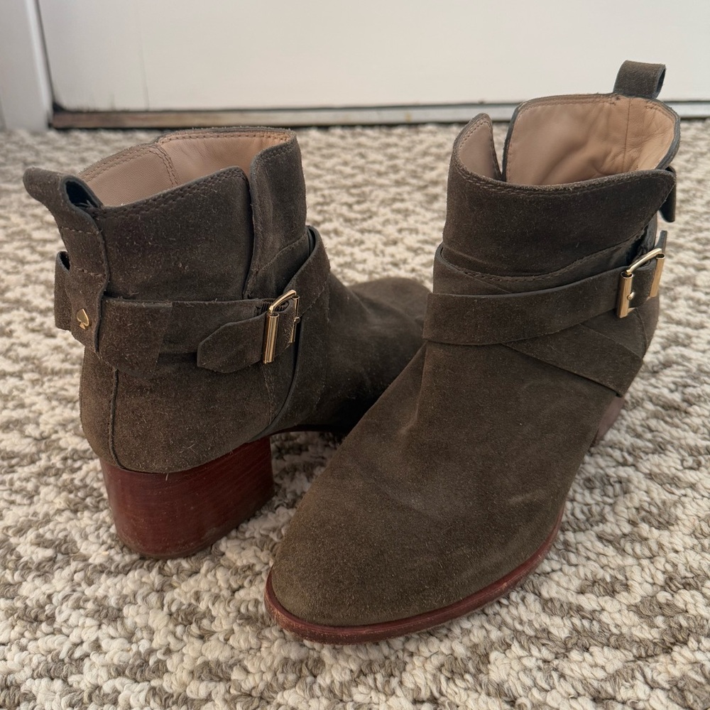 Kate Spade Polly Booty Olive Sz 8